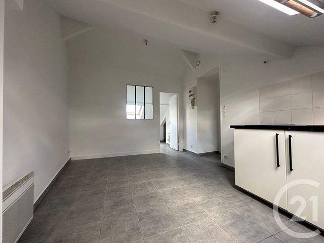 Appartement F2 à vendre - 2 pièces - 26,10 m2 - Pantin - 93 - ILE-DE-FRANCE