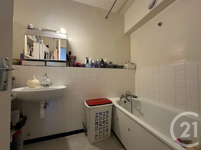 Appartement F3 à vendre - 3 pièces - 70,20 m2 - Paris - 75019 - ILE-DE-FRANCE