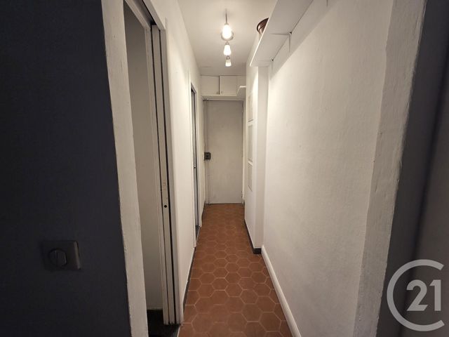Appartement Studio &agrave; louer - 1 pi&egrave;ce - 28,67 m2 - Paris - 75019 - ILE-DE-FRANCE