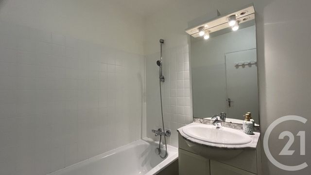 Appartement F2 &agrave; louer - 2 pi&egrave;ces - 44,37 m2 - Paris - 75019 - ILE-DE-FRANCE