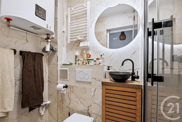 Appartement F2 &agrave; vendre - 2 pi&egrave;ces - 21 m2 - Paris - 75010 - ILE-DE-FRANCE