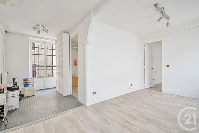 Appartement F4 à vendre - 4 pièces - 73,28 m2 - Paris - 75010 - ILE-DE-FRANCE