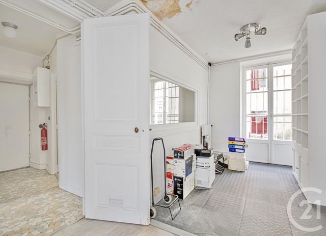 Appartement F4 à vendre - 4 pièces - 73,28 m2 - Paris - 75010 - ILE-DE-FRANCE