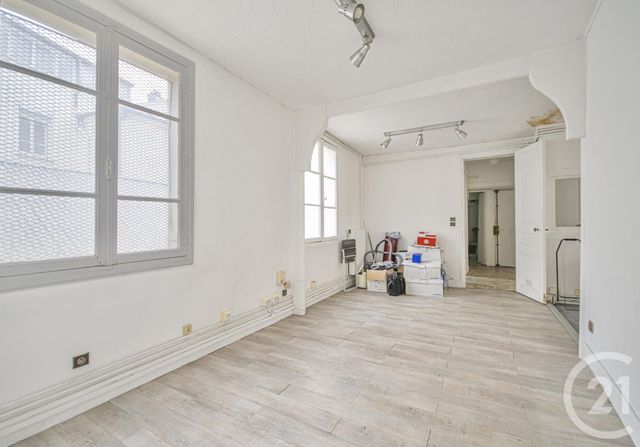 Appartement F4 à vendre - 4 pièces - 73,28 m2 - Paris - 75010 - ILE-DE-FRANCE