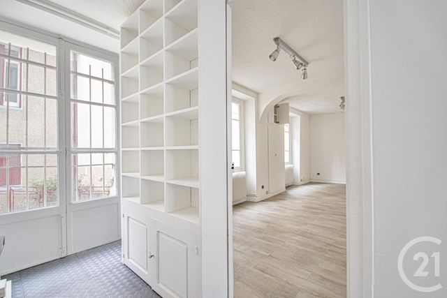 Appartement F4 à vendre - 4 pièces - 73,28 m2 - Paris - 75010 - ILE-DE-FRANCE