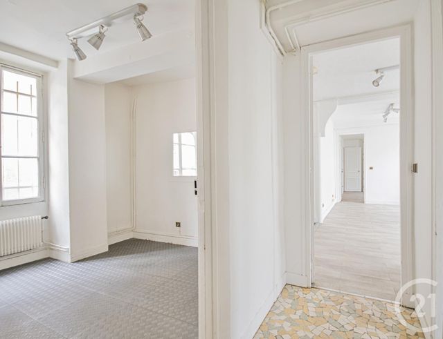 Appartement F4 à vendre - 4 pièces - 73,28 m2 - Paris - 75010 - ILE-DE-FRANCE