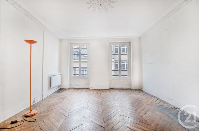 Appartement F4 à vendre - 4 pièces - 72,61 m2 - Paris - 75010 - ILE-DE-FRANCE