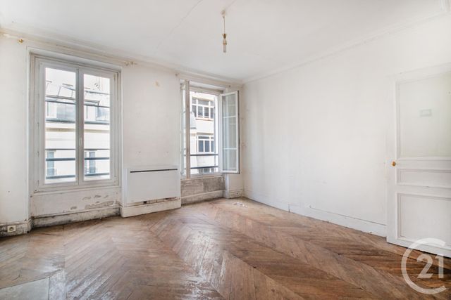 Appartement F4 à vendre - 4 pièces - 72,61 m2 - Paris - 75010 - ILE-DE-FRANCE