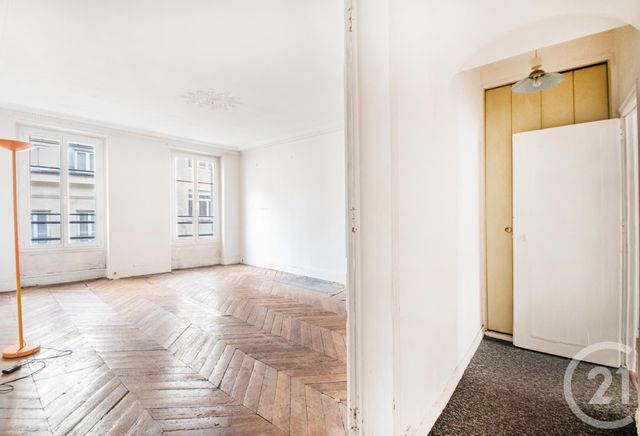 Appartement F4 à vendre - 4 pièces - 72,61 m2 - Paris - 75010 - ILE-DE-FRANCE