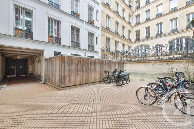 Appartement F2 &agrave; vendre - 2 pi&egrave;ces - 55,17 m2 - Paris - 75010 - ILE-DE-FRANCE