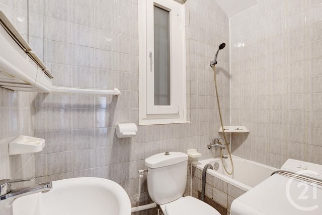 Appartement F2 &agrave; vendre - 2 pi&egrave;ces - 39 m2 - Paris - 75010 - ILE-DE-FRANCE