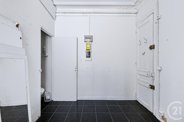 Appartement F1 &agrave; vendre - 1 pi&egrave;ce - 10,75 m2 - Paris - 75010 - ILE-DE-FRANCE