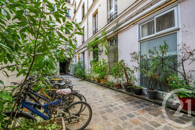 Appartement Duplex &agrave; vendre - 3 pi&egrave;ces - 52,52 m2 - Paris - 75010 - ILE-DE-FRANCE
