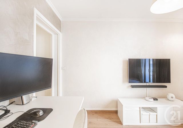 Appartement F2 &agrave; vendre - 2 pi&egrave;ces - 24,68 m2 - Paris - 75010 - ILE-DE-FRANCE
