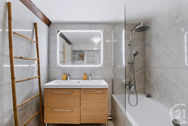 Appartement Duplex &agrave; vendre - 3 pi&egrave;ces - 71,04 m2 - Paris - 75010 - ILE-DE-FRANCE