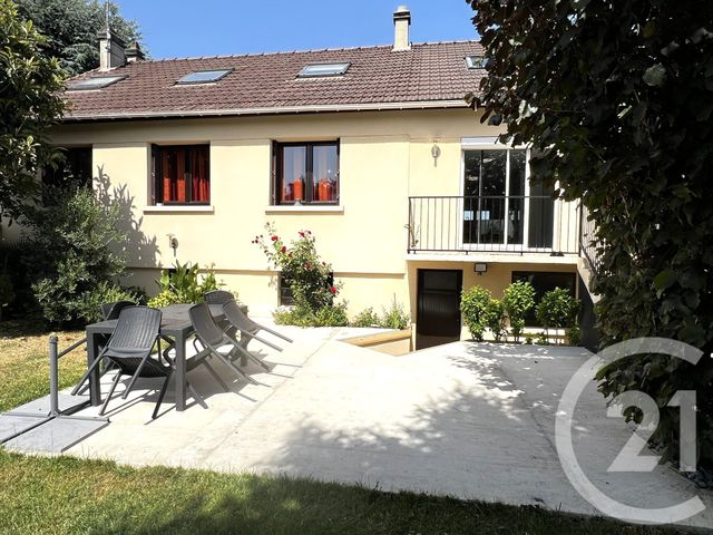 Maison à vendre - 8 pièces - 166 m2 - Chelles - 77 - ILE-DE-FRANCE