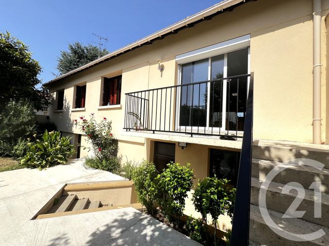 Maison à vendre - 8 pièces - 166 m2 - Chelles - 77 - ILE-DE-FRANCE