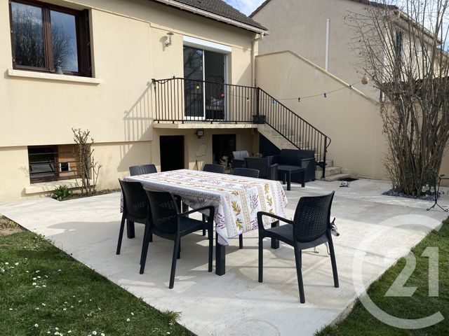 Maison à vendre - 8 pièces - 166 m2 - Chelles - 77 - ILE-DE-FRANCE