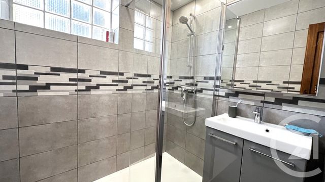 Maison à vendre - 8 pièces - 166 m2 - Chelles - 77 - ILE-DE-FRANCE