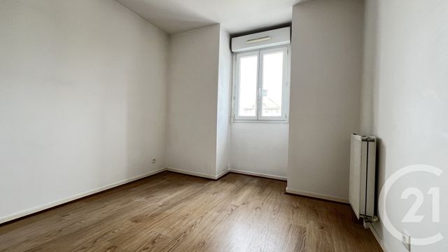 Appartement F4 à vendre - 4 pièces - 77,32 m2 - Bussy St Georges - 77 - ILE-DE-FRANCE