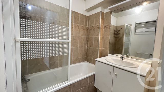 Appartement F4 à vendre - 4 pièces - 77,32 m2 - Bussy St Georges - 77 - ILE-DE-FRANCE