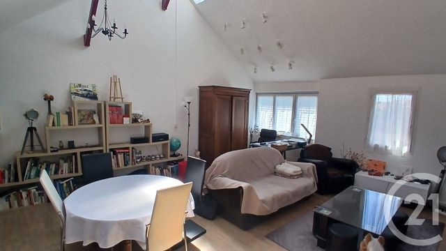 Appartement Duplex &agrave; louer - 4 pi&egrave;ces - 92,01 m2 - Meaux - 77 - ILE-DE-FRANCE