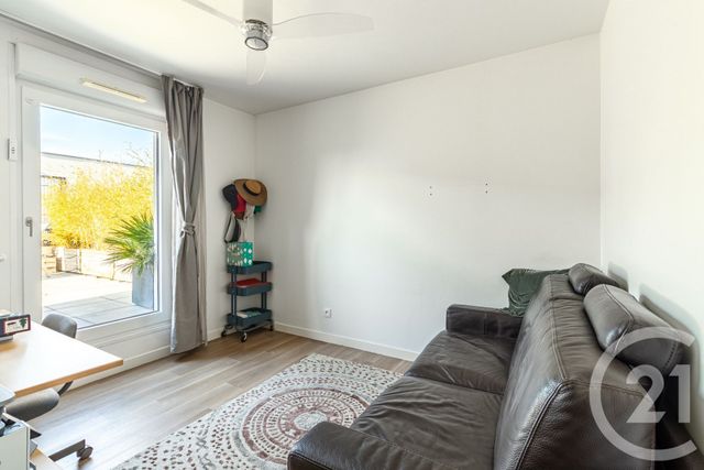 Appartement F5 à vendre - 5 pièces - 106,85 m2 - St Ouen - 93 - ILE-DE-FRANCE