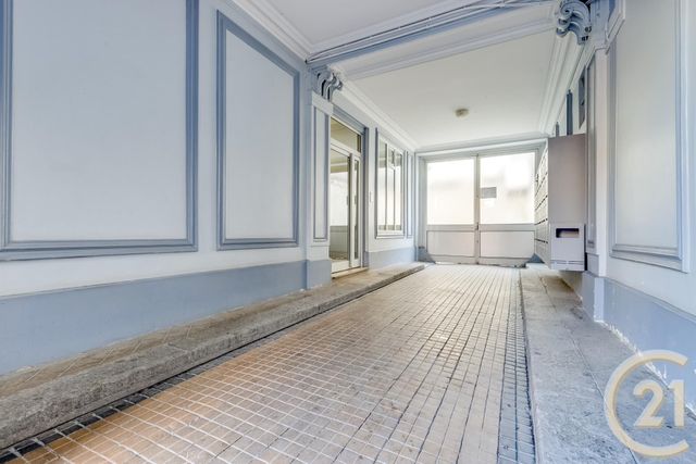 Appartement F2 bis &agrave; vendre - 3 pi&egrave;ces - 30,40 m2 - Paris - 75018 - ILE-DE-FRANCE