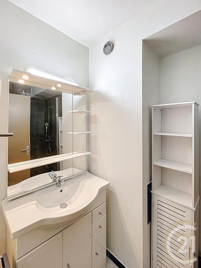 Appartement T2 &agrave; louer - 2 pi&egrave;ces - 48,37 m2 - Compiegne - 60 - PICARDIE