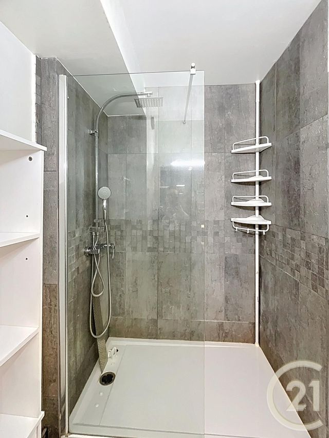 Appartement T2 &agrave; louer - 2 pi&egrave;ces - 48,37 m2 - Compiegne - 60 - PICARDIE