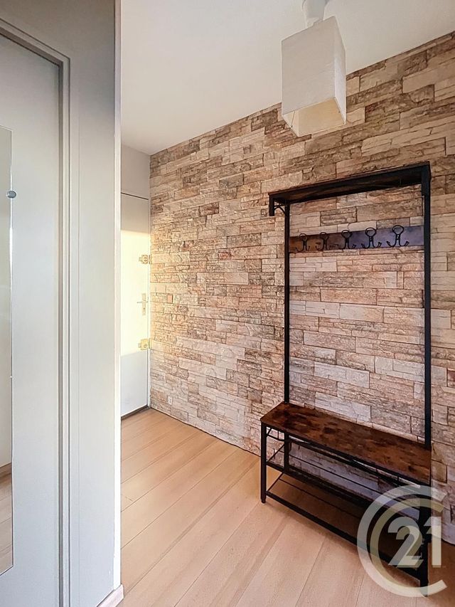 Appartement T2 &agrave; louer - 2 pi&egrave;ces - 48,37 m2 - Compiegne - 60 - PICARDIE