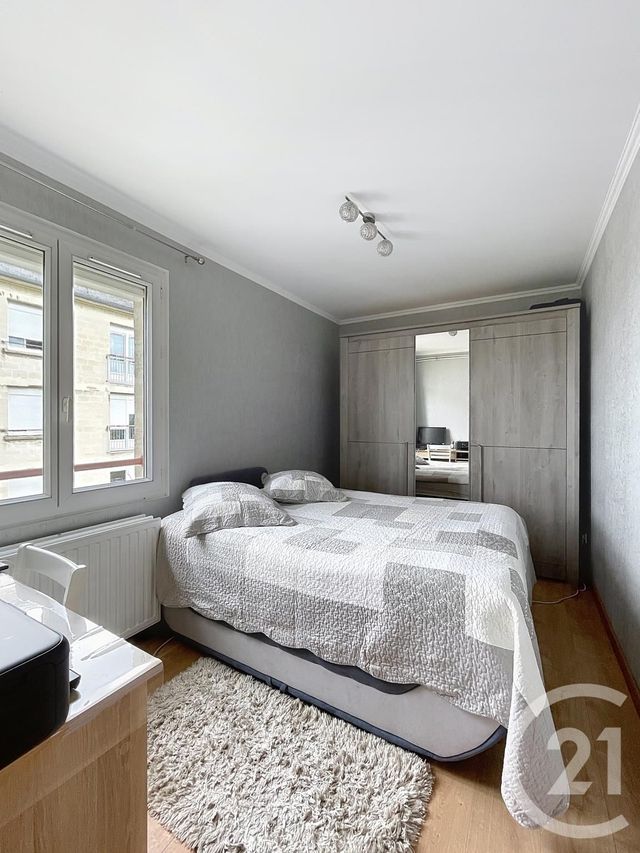 Appartement T4 à vendre - 4 pièces - 67,07 m2 - Compiegne - 60 - PICARDIE