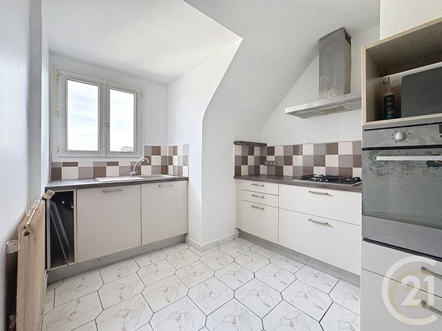 Appartement F3 &agrave; vendre - 3 pi&egrave;ces - 74,72 m2 - Compiegne - 60 - PICARDIE