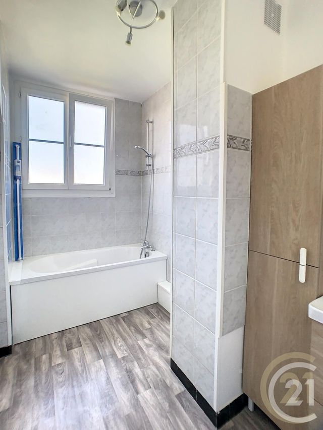 Appartement F1 à vendre - 1 pièce - 28,98 m2 - Compiegne - 60 - PICARDIE