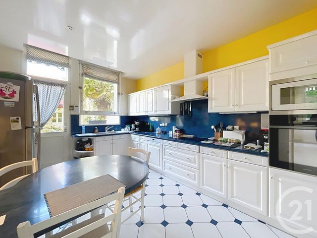 Maison à vendre - 8 pièces - 198 m2 - Compiegne - 60 - PICARDIE