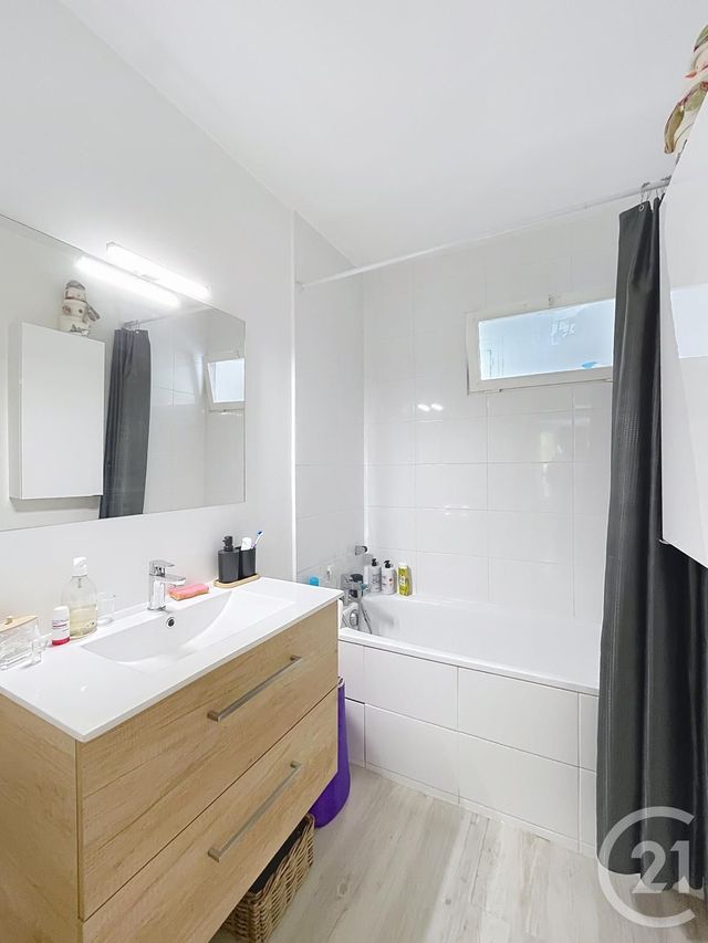 Appartement F2 à vendre - 2 pièces - 50,81 m2 - Compiegne - 60 - PICARDIE