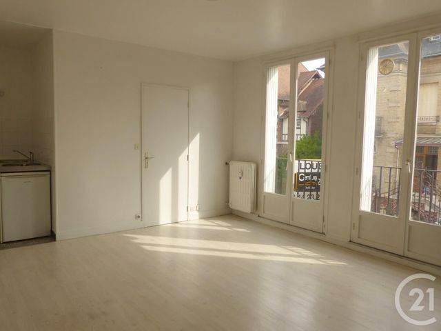 Appartement a louer compiegne - 1 pièce(s) - 23 m2 - Surfyn