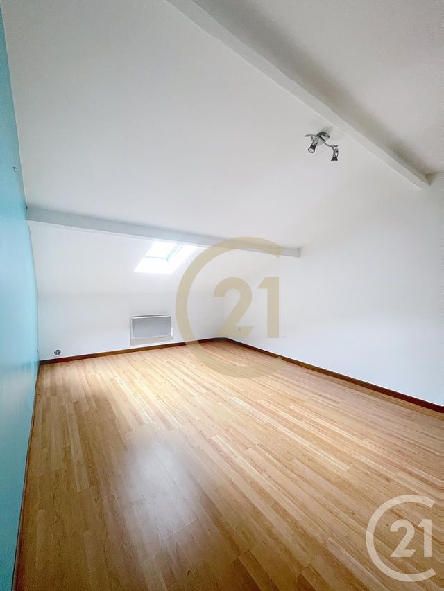 Appartement F3 à louer - 4 pièces - 87,73 m2 - Pierrefonds - 60 - PICARDIE