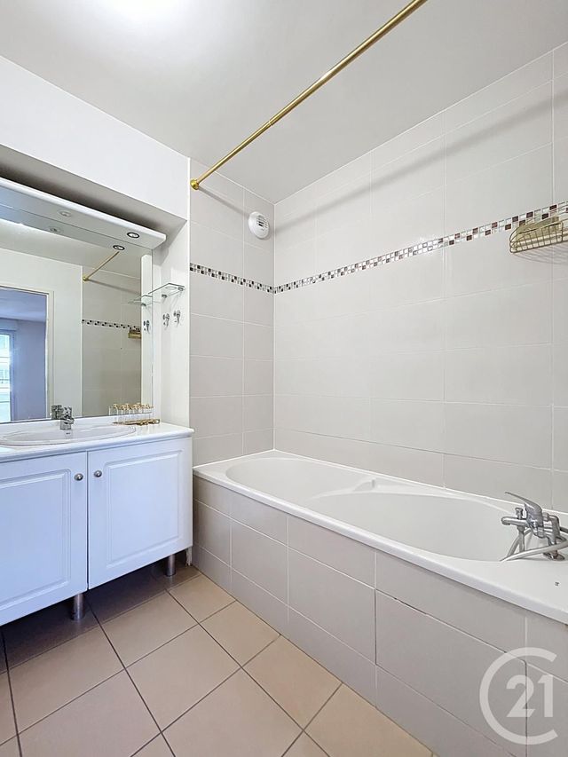 Appartement T2 à vendre - 2 pièces - 49,34 m2 - Compiegne - 60 - PICARDIE