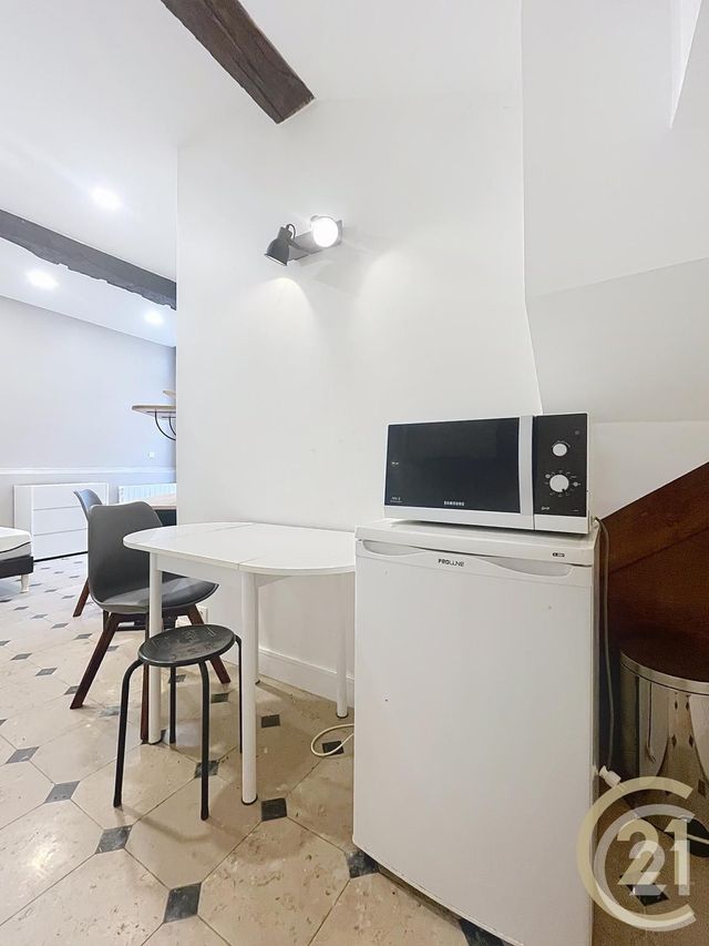 Appartement F1 &agrave; louer - 1 pi&egrave;ce - 20,23 m2 - Compiegne - 60 - PICARDIE