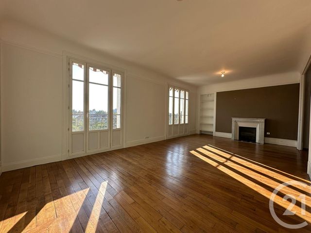 Appartement F5 à louer - 4 pièces - 113,28 m2 - Compiegne - 60 - PICARDIE