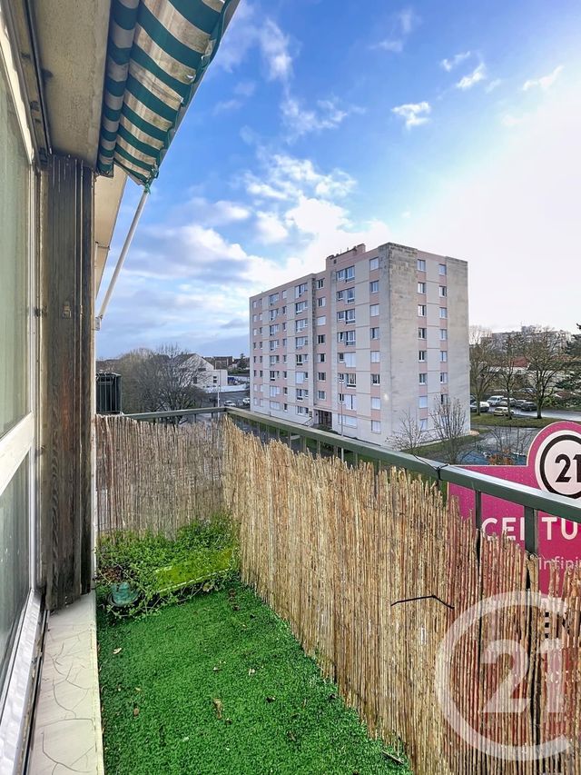 Appartement T4 à vendre - 4 pièces - 72 m2 - Compiegne - 60 - PICARDIE