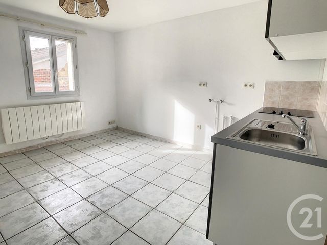 Appartement F2 à louer - 2 pièces - 38,20 m2 - Monchy Humieres - 60 - PICARDIE