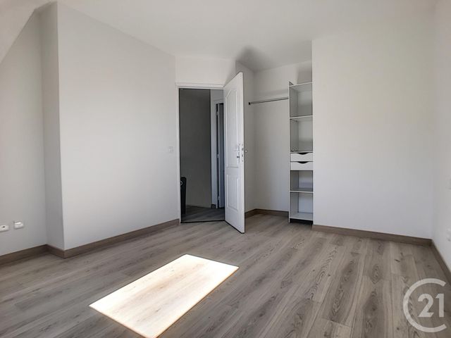 Maison &agrave; louer - 5 pi&egrave;ces - 120,37 m2 - Tracy Le Mont - 60 - PICARDIE