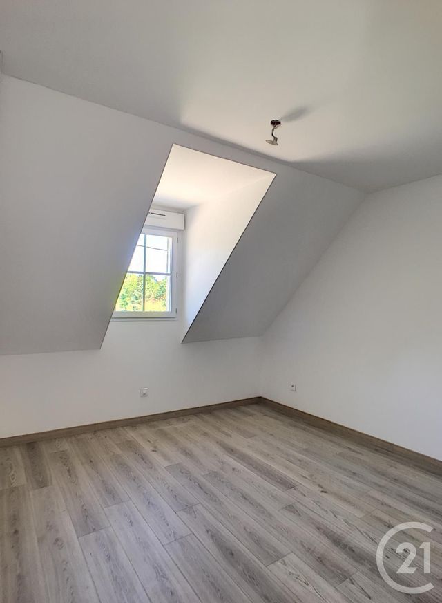 Maison &agrave; louer - 5 pi&egrave;ces - 120,37 m2 - Tracy Le Mont - 60 - PICARDIE