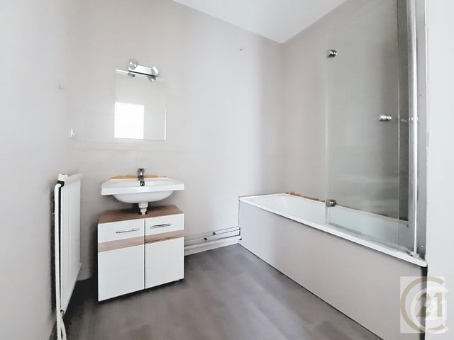 Appartement F2 à louer - 2 pièces - 52,38 m2 - Compiegne - 60 - PICARDIE