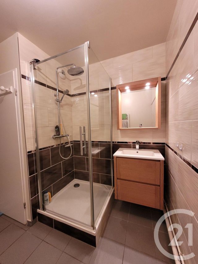 Appartement F3 à vendre - 3 pièces - 68,08 m2 - Margny Les Compiegne - 60 - PICARDIE