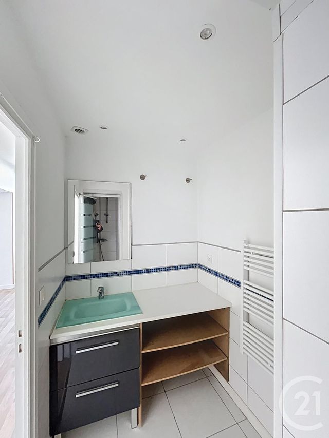 Appartement F2 &agrave; louer - 2 pi&egrave;ces - 41,32 m2 - Compiegne - 60 - PICARDIE