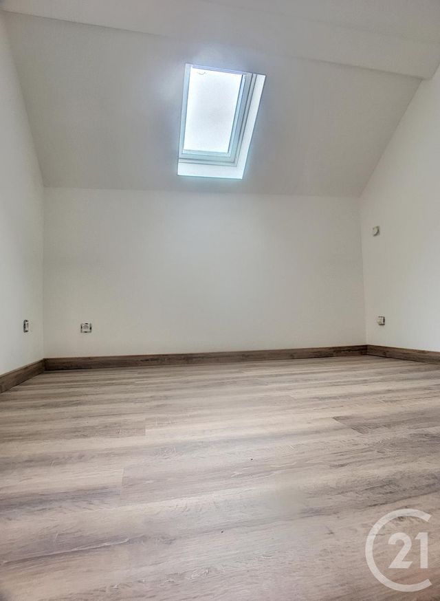 Appartement F2 à louer - 2 pièces - 23,73 m2 - Margny Les Compiegne - 60 - PICARDIE