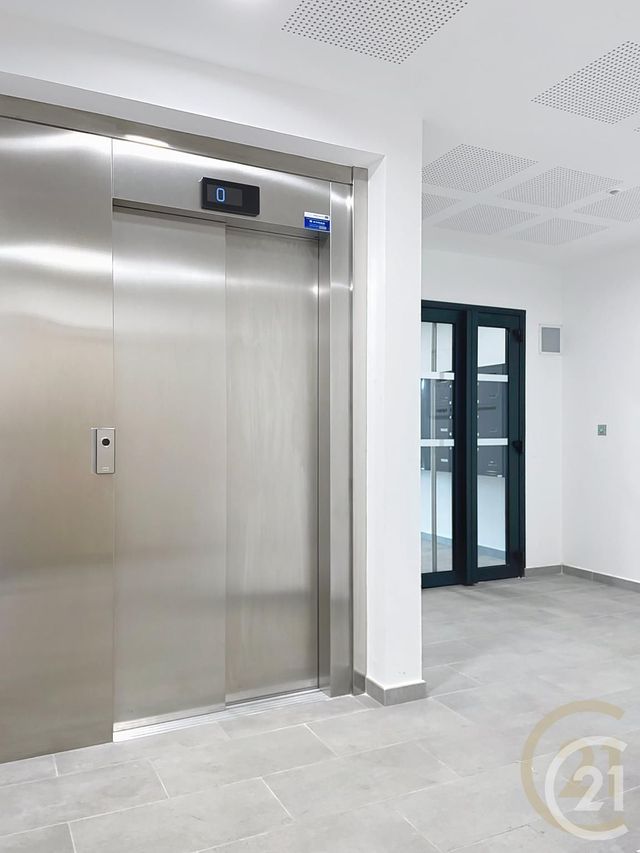 Appartement F3 à louer - 3 pièces - 62 m2 - Compiegne - 60 - PICARDIE